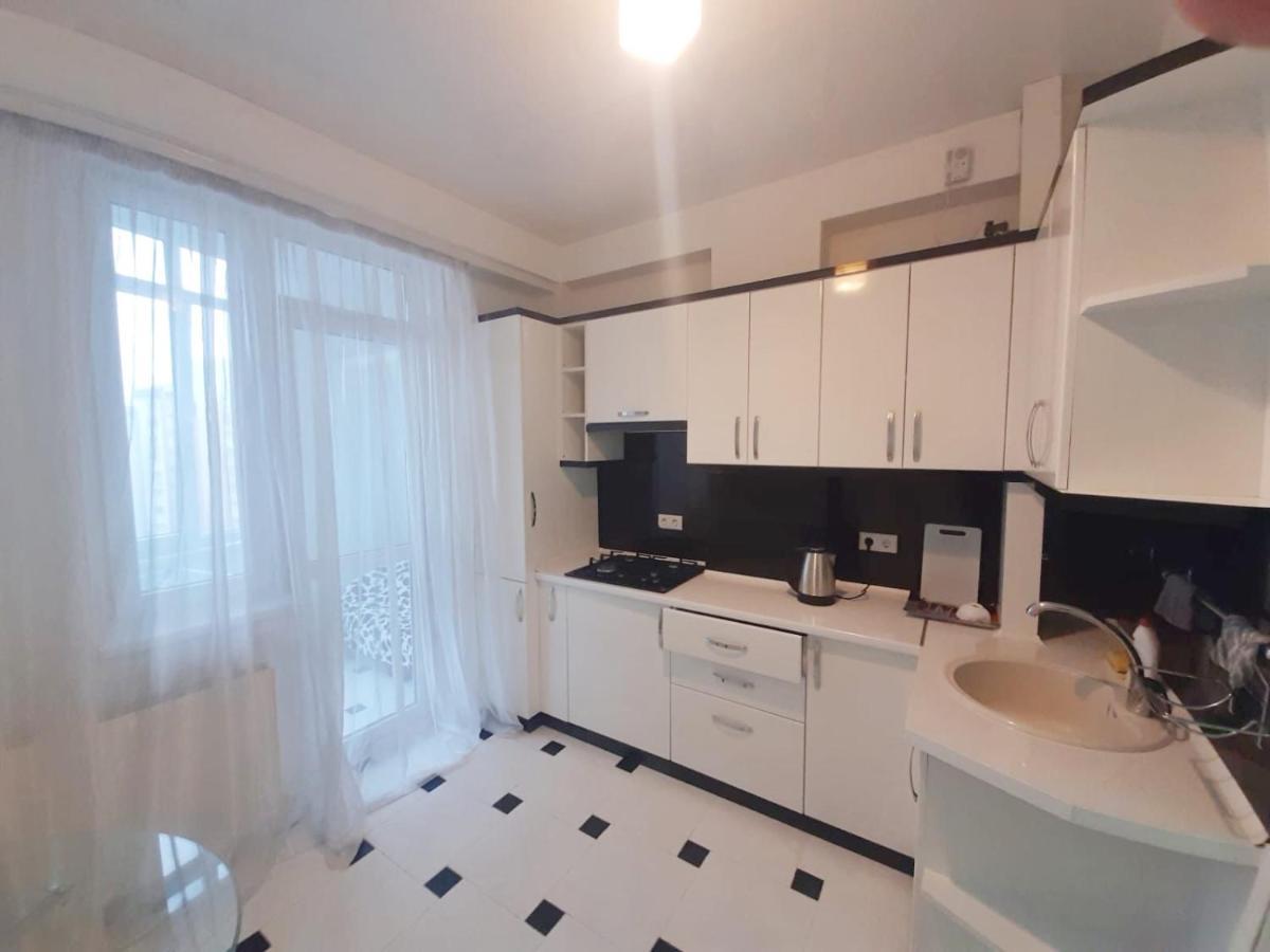 Bright Central Apartment Chisinau Ngoại thất bức ảnh